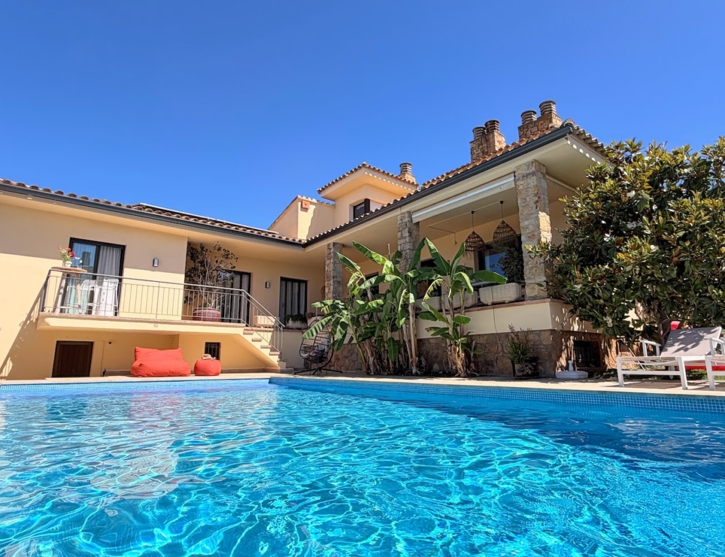 Villa Alegre